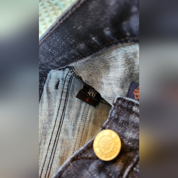 Rock & Republic Jeans - Size 4 - Picture 16 of 17